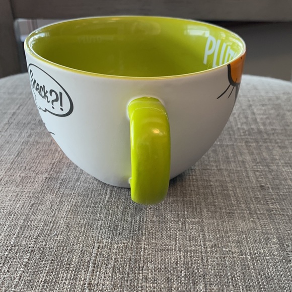 Disney large cappuccino mug - Pluto ‘Snack?’ - Picture 4 of 6